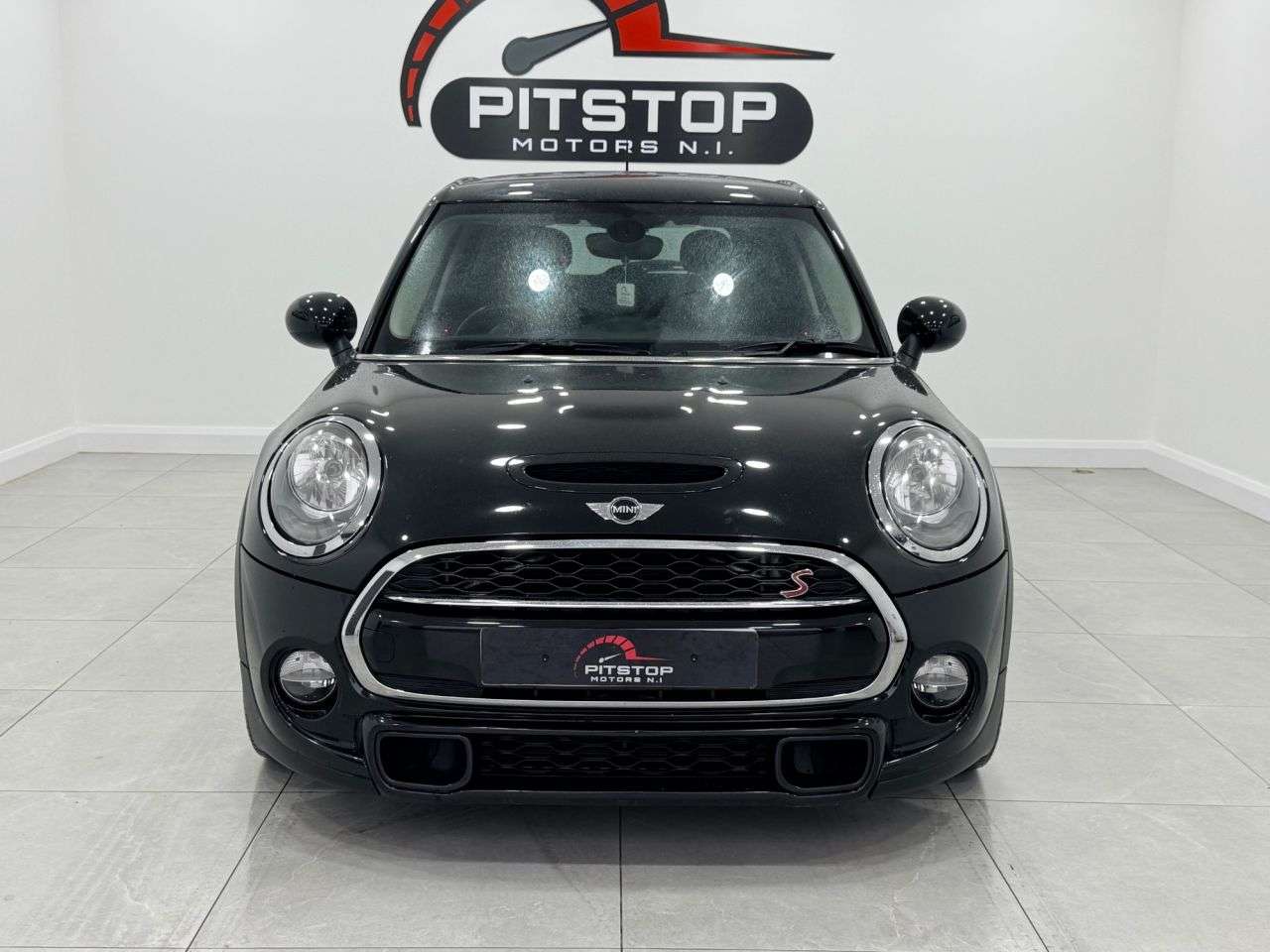 A 2016 MINI HATCH 2.0 Cooper S Hatchback 5dr Petrol Manual Euro 6 (s/s) (192 ps) A 2016 MINI HATCH 2.0 Cooper S Hatchback 5dr Petrol Manual Euro 6 (s/s) (192 ps)