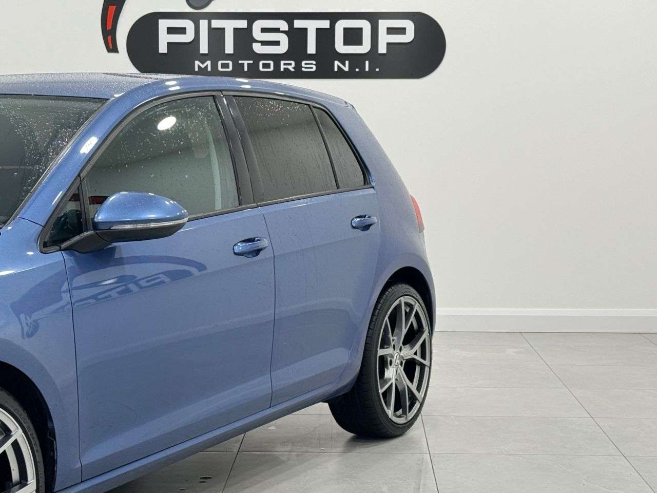 2017 VOLKSWAGEN GOLF 2017 VOLKSWAGEN GOLF