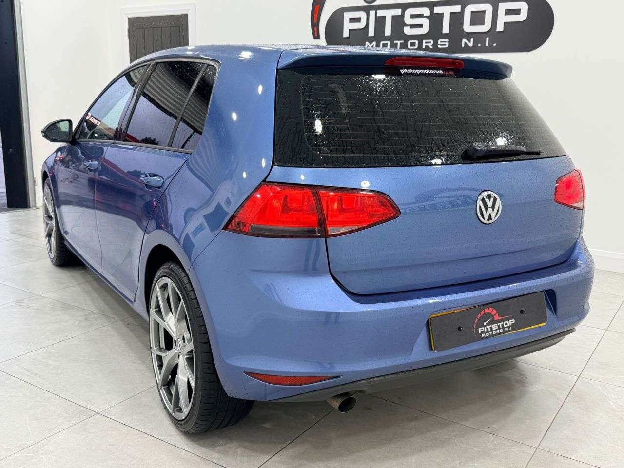 2017 VOLKSWAGEN GOLF 2017 VOLKSWAGEN GOLF