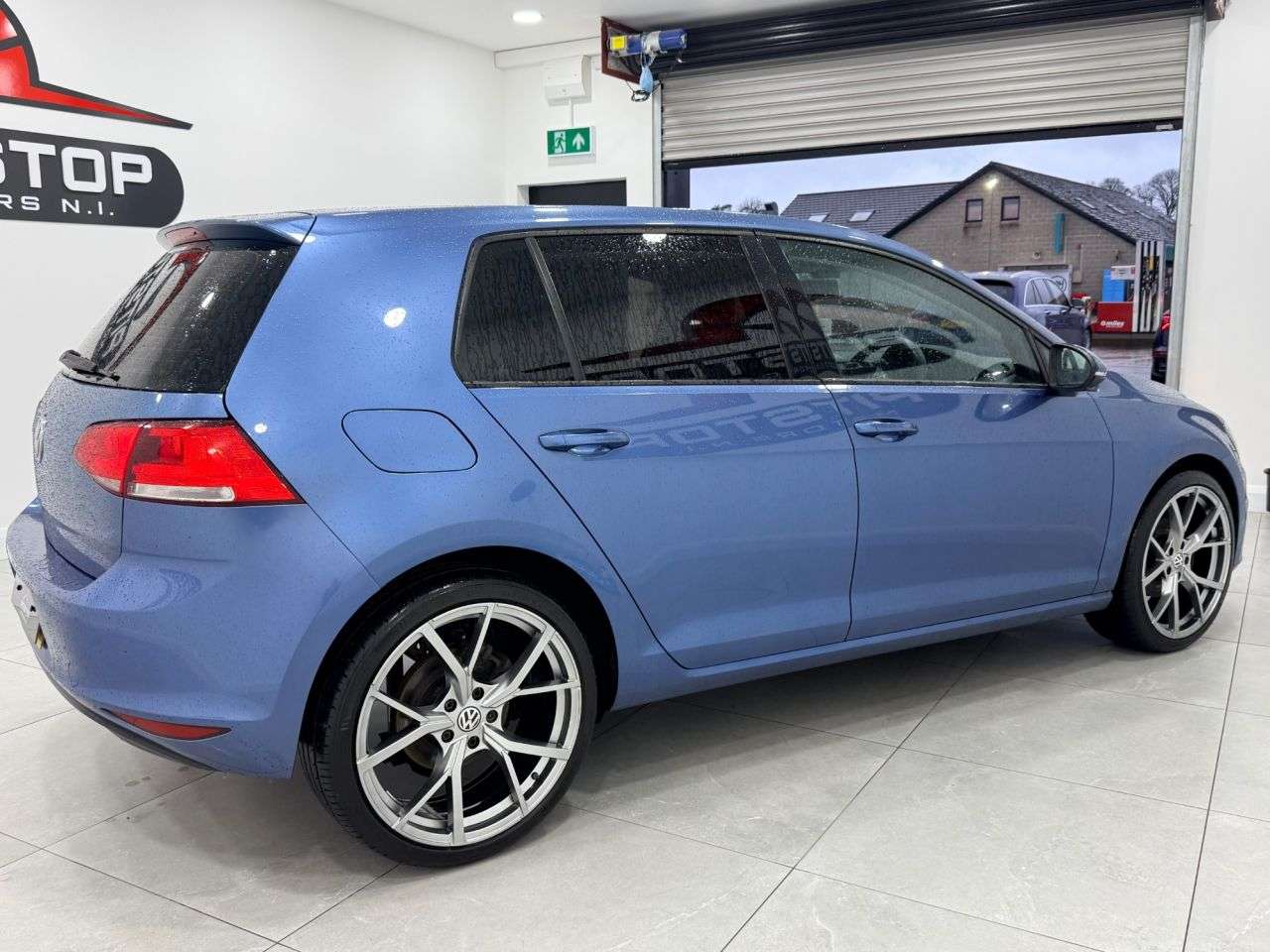 2017 VOLKSWAGEN GOLF 2017 VOLKSWAGEN GOLF