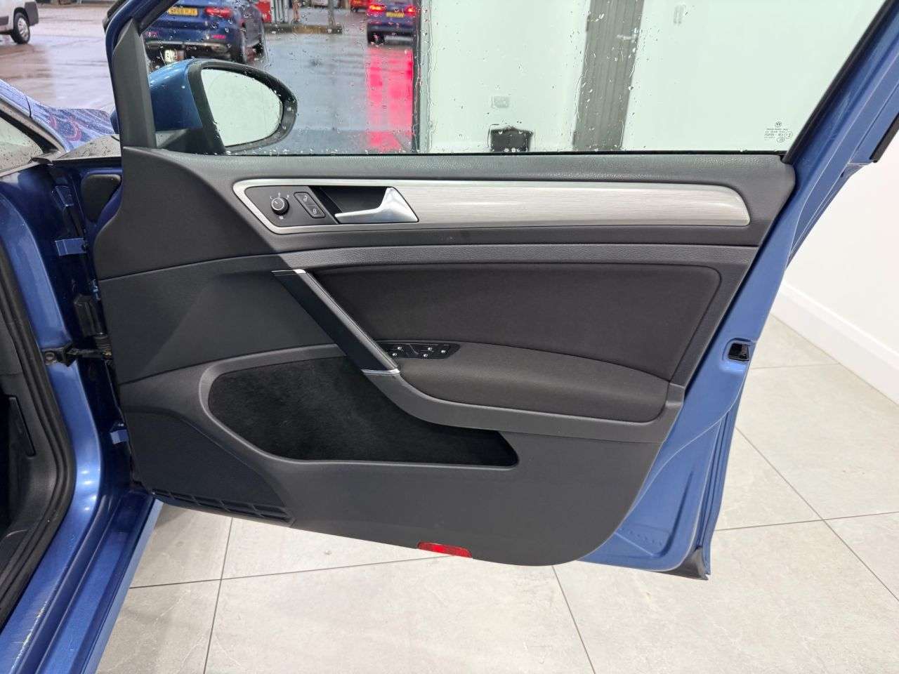 2017 VOLKSWAGEN GOLF 2017 VOLKSWAGEN GOLF