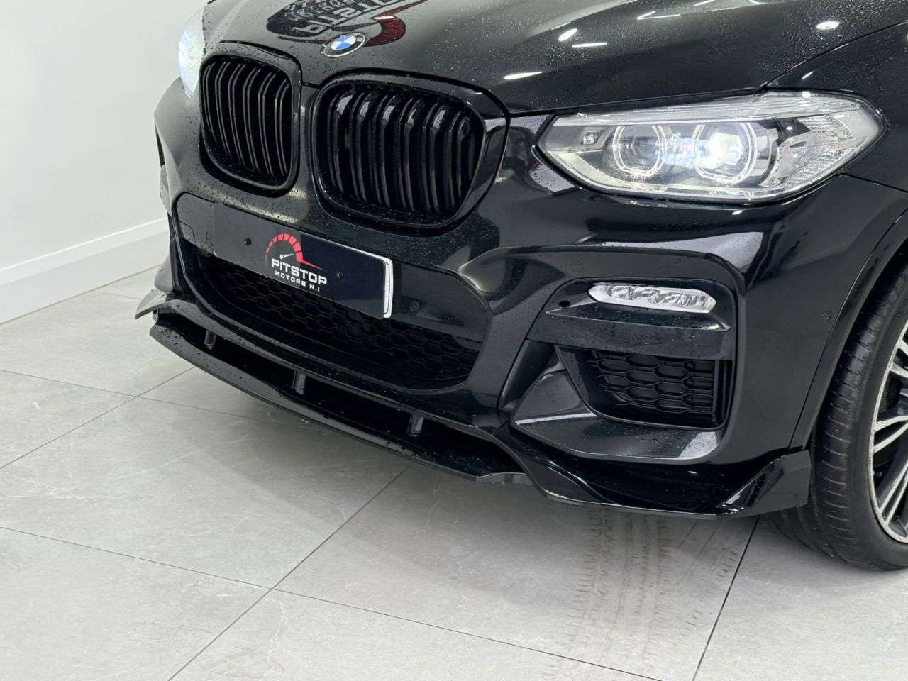 A 2018 BMW X3 3.0 30d M Sport SUV 5dr Diesel Auto xDrive Euro 6 (s/s) (265 ps) A 2018 BMW X3 3.0 30d M Sport SUV 5dr Diesel Auto xDrive Euro 6 (s/s) (265 ps)