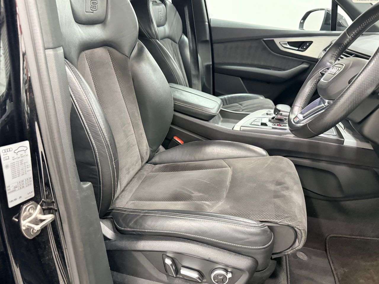 2018 AUDI Q7 2018 AUDI Q7