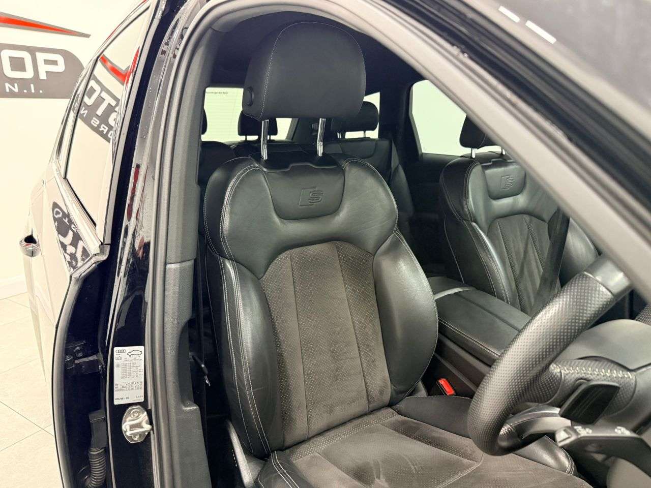 2018 AUDI Q7 2018 AUDI Q7