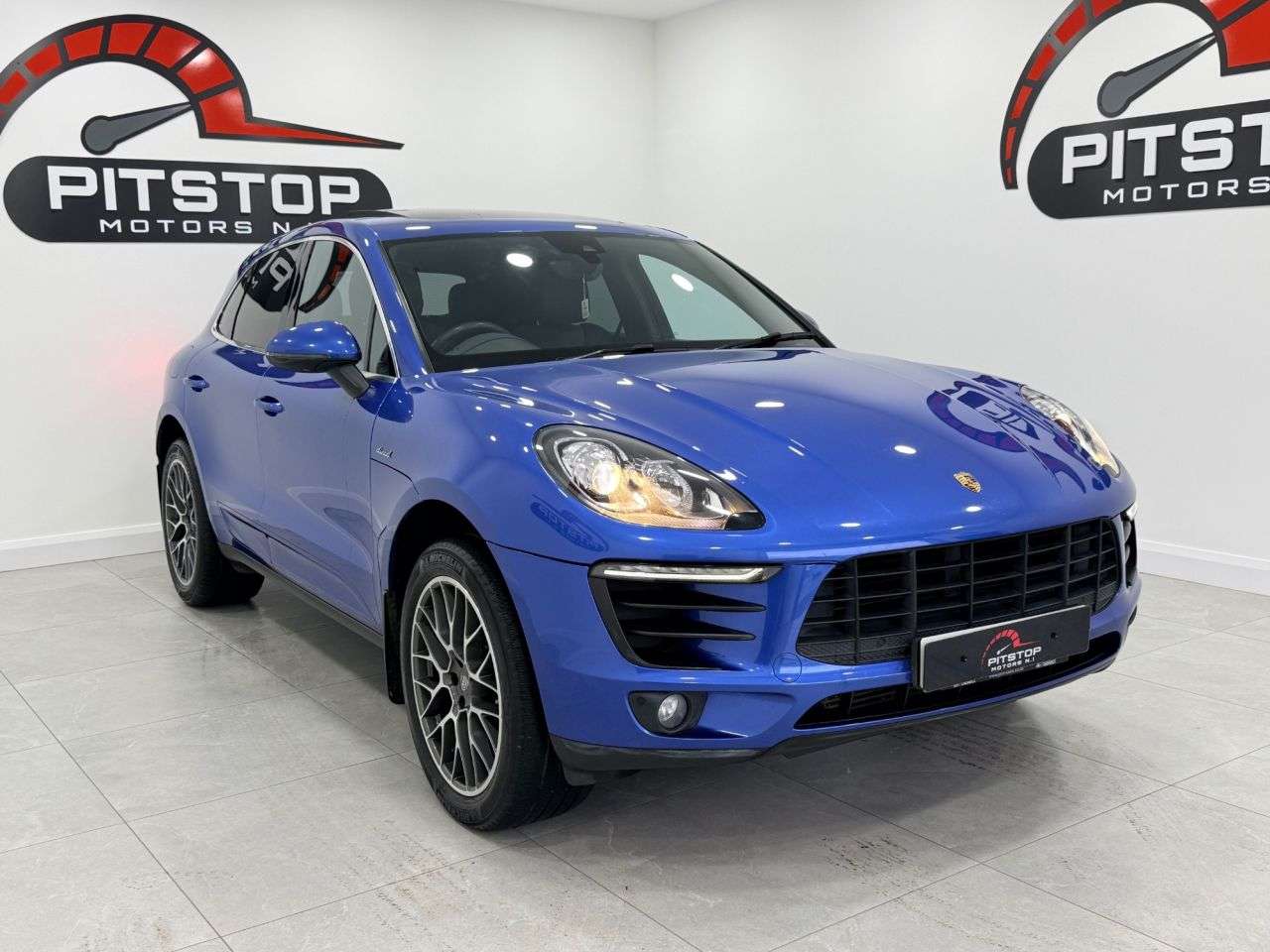 2015 PORSCHE MACAN 2015 PORSCHE MACAN