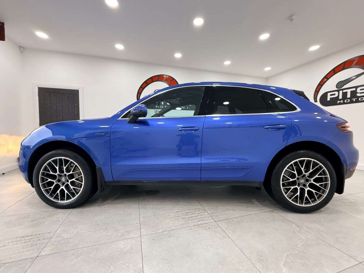 2015 PORSCHE MACAN 2015 PORSCHE MACAN
