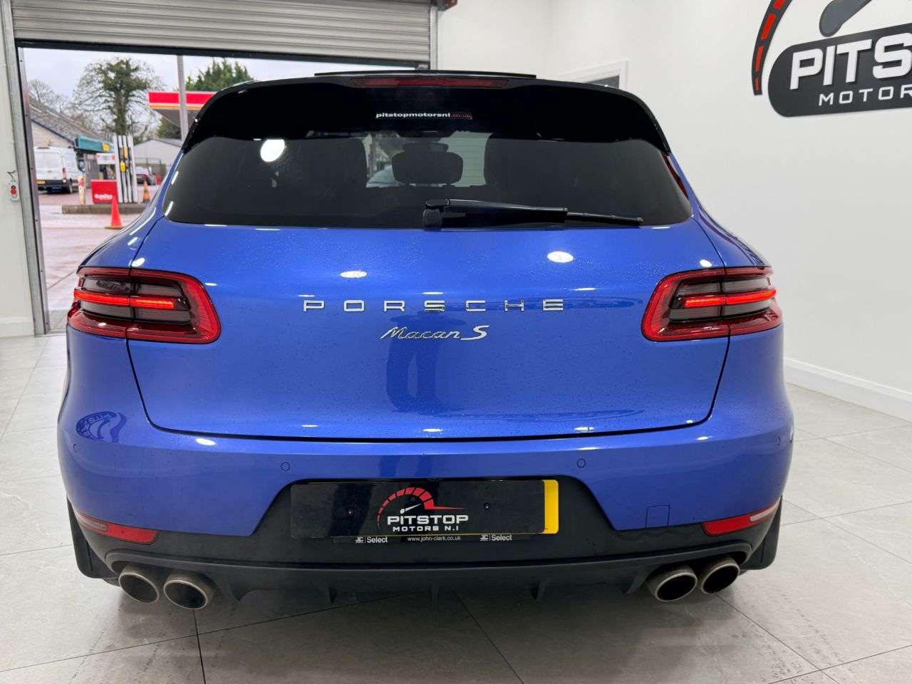 2015 PORSCHE MACAN 2015 PORSCHE MACAN