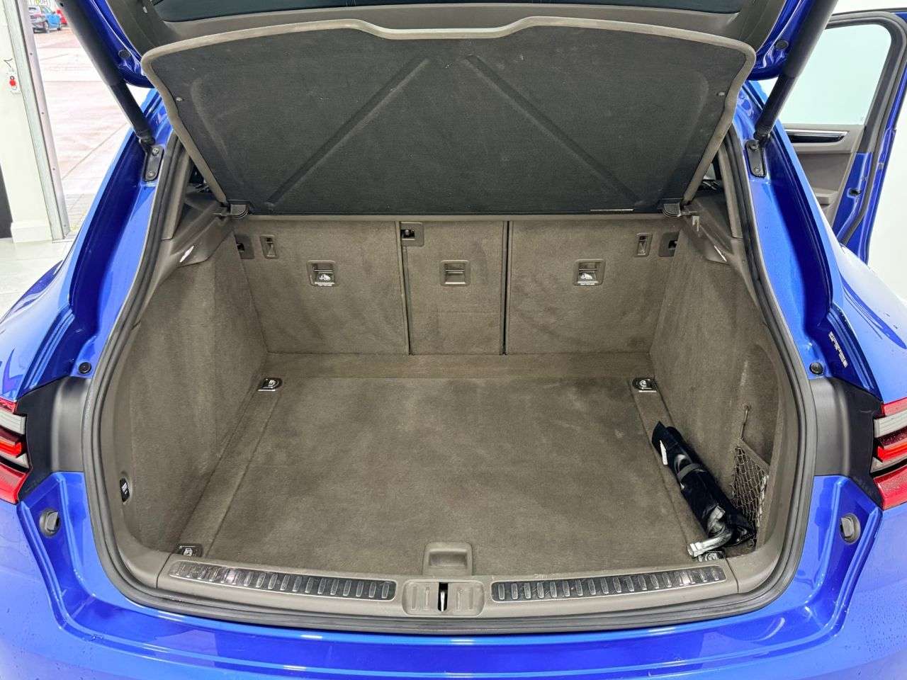 2015 PORSCHE MACAN 2015 PORSCHE MACAN