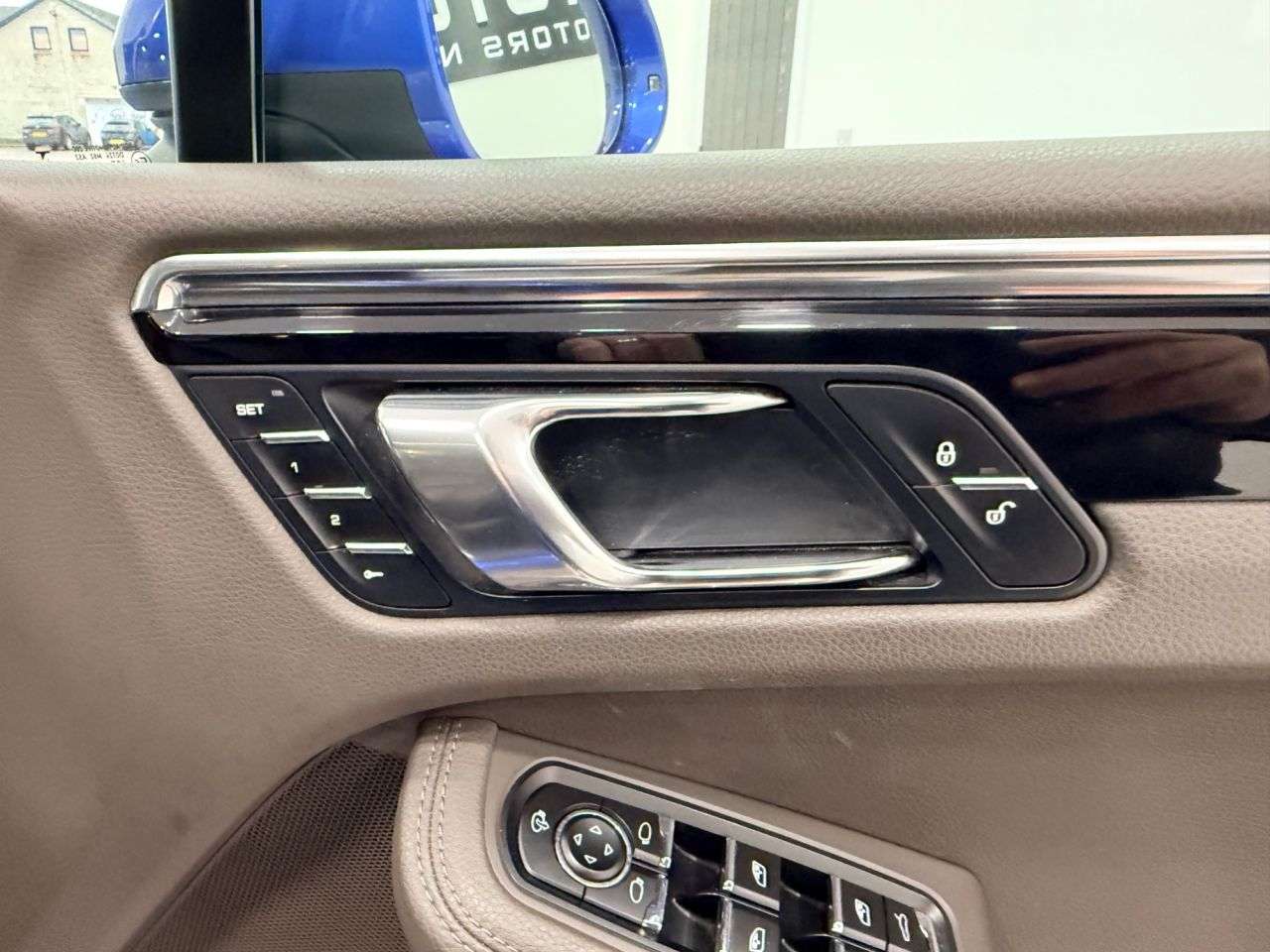 2015 PORSCHE MACAN 2015 PORSCHE MACAN