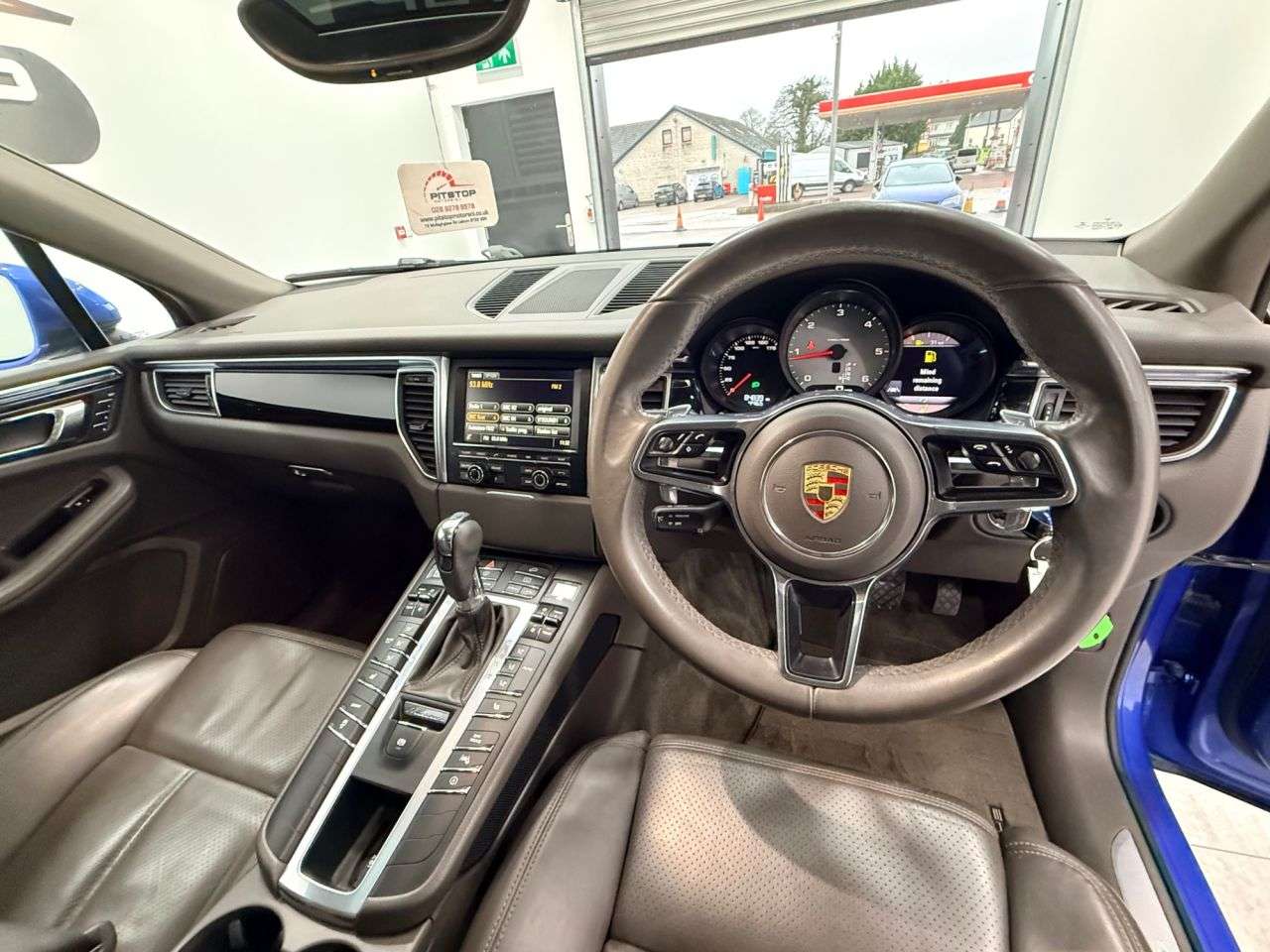 2015 PORSCHE MACAN 2015 PORSCHE MACAN