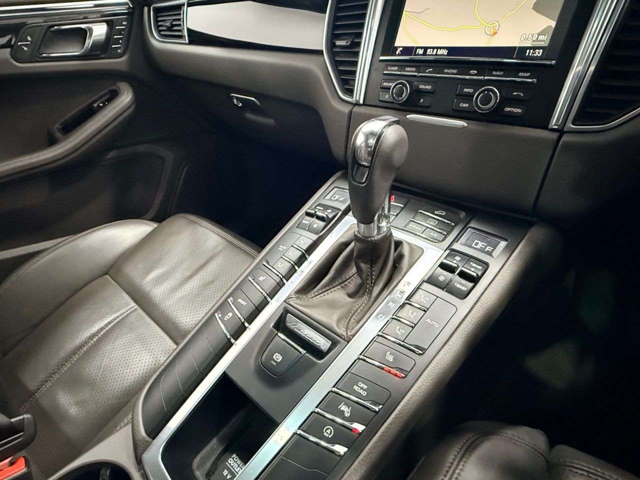 2015 PORSCHE MACAN 2015 PORSCHE MACAN