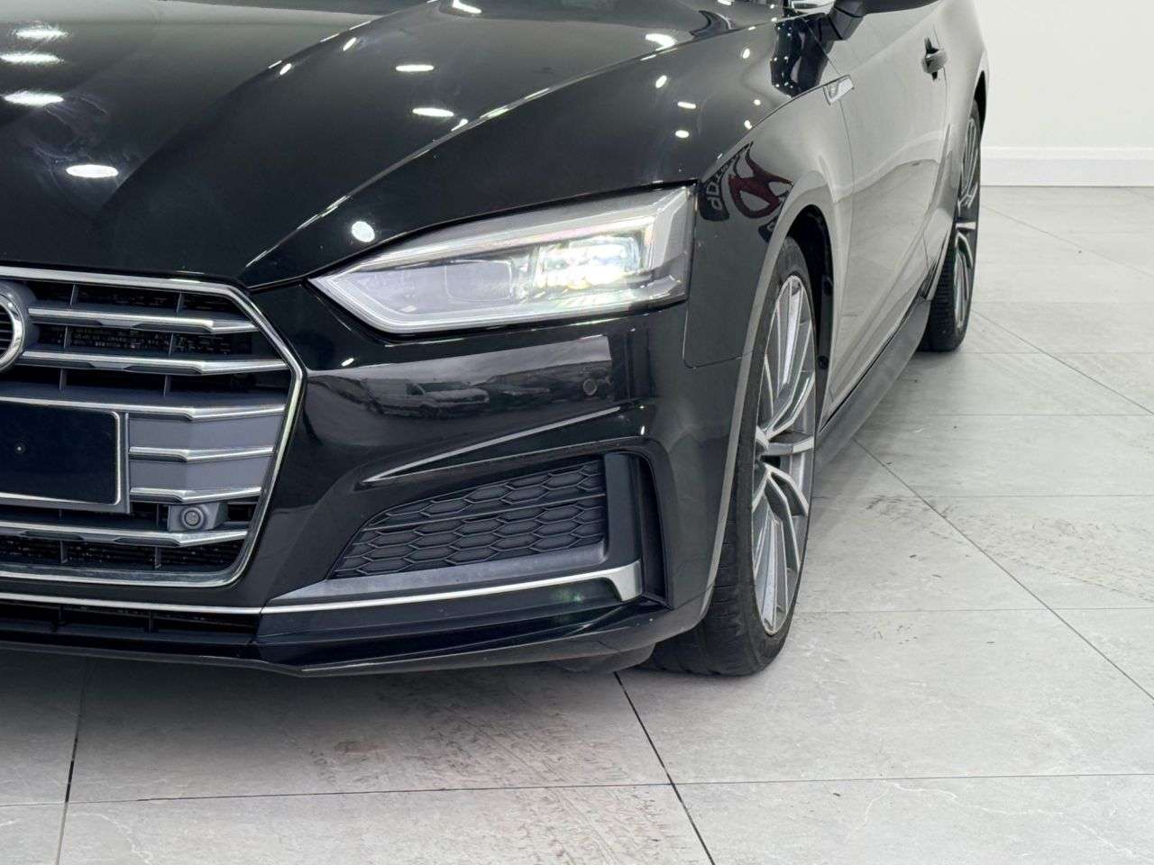 A 2018 AUDI A5 2.0 TDI S line Coupe 2dr Diesel S Tronic quattro Euro 6 (s/s) (190 ps) A 2018 AUDI A5 2.0 TDI S line Coupe 2dr Diesel S Tronic quattro Euro 6 (s/s) (190 ps)