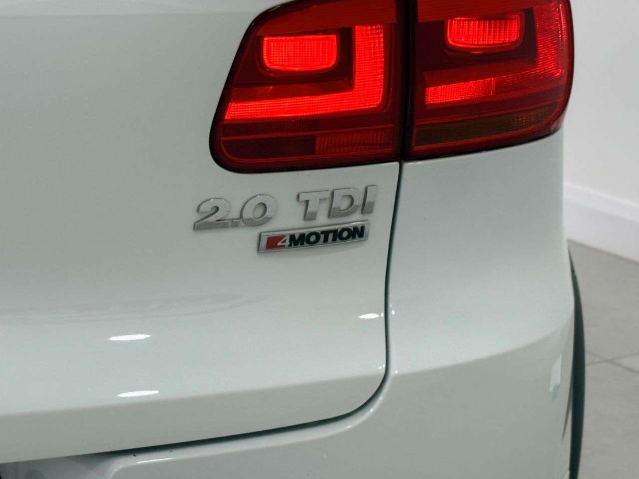 2016 VOLKSWAGEN TIGUAN 2016 VOLKSWAGEN TIGUAN