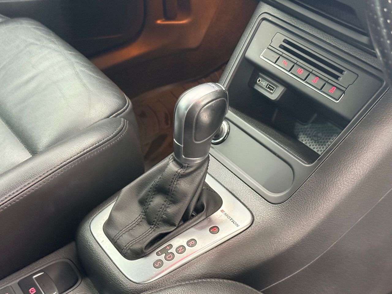 2016 VOLKSWAGEN TIGUAN 2016 VOLKSWAGEN TIGUAN