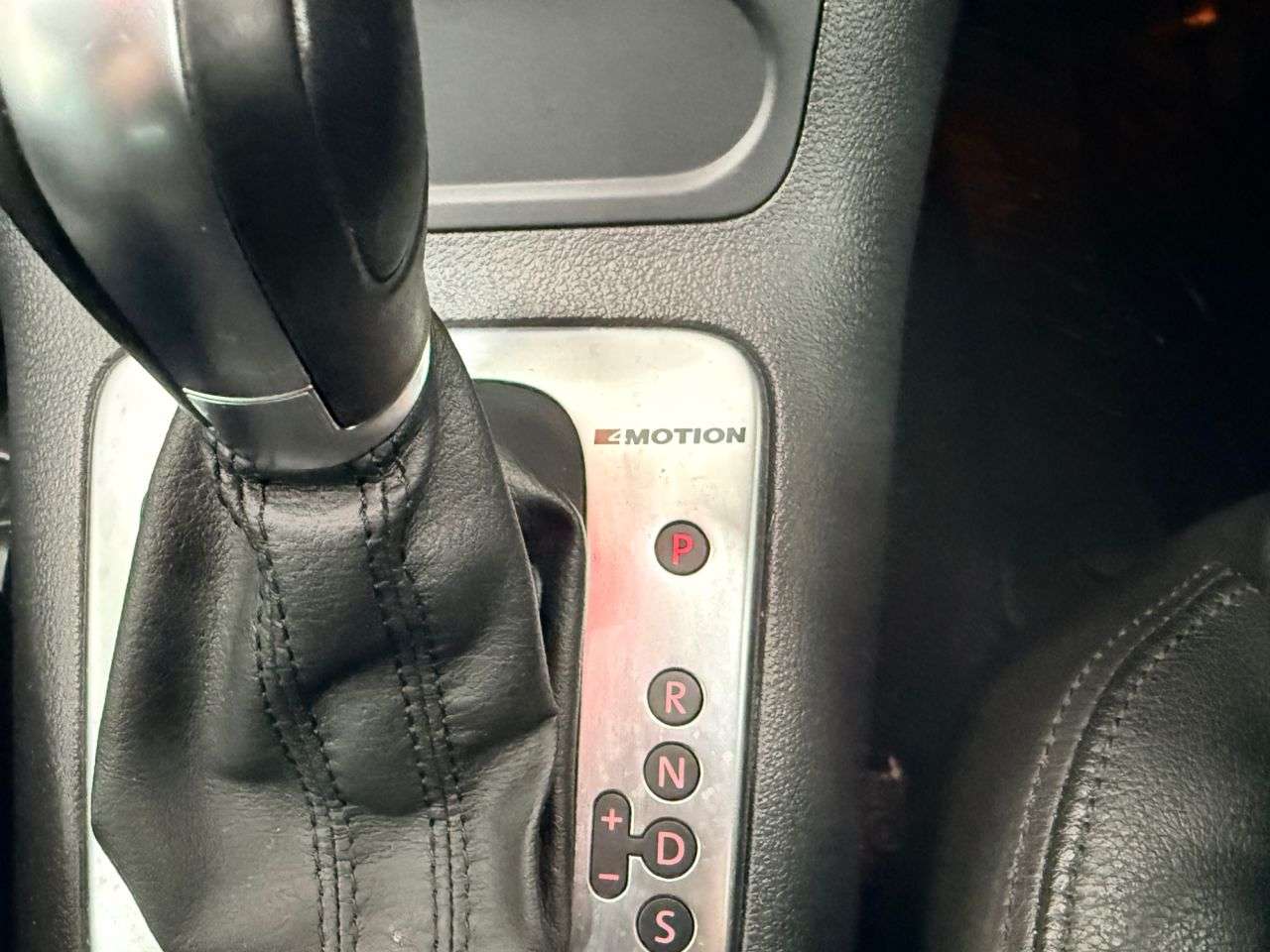 2016 VOLKSWAGEN TIGUAN 2016 VOLKSWAGEN TIGUAN