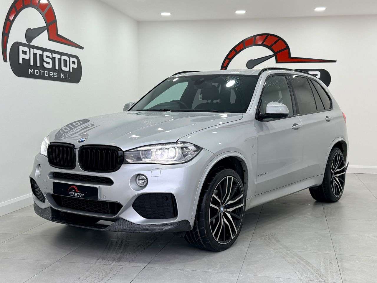 A 2015 BMW X5 3.0 30d M Sport SUV 5dr Diesel Auto xDrive Euro 6 (s/s) (258 ps) A 2015 BMW X5 3.0 30d M Sport SUV 5dr Diesel Auto xDrive Euro 6 (s/s) (258 ps)