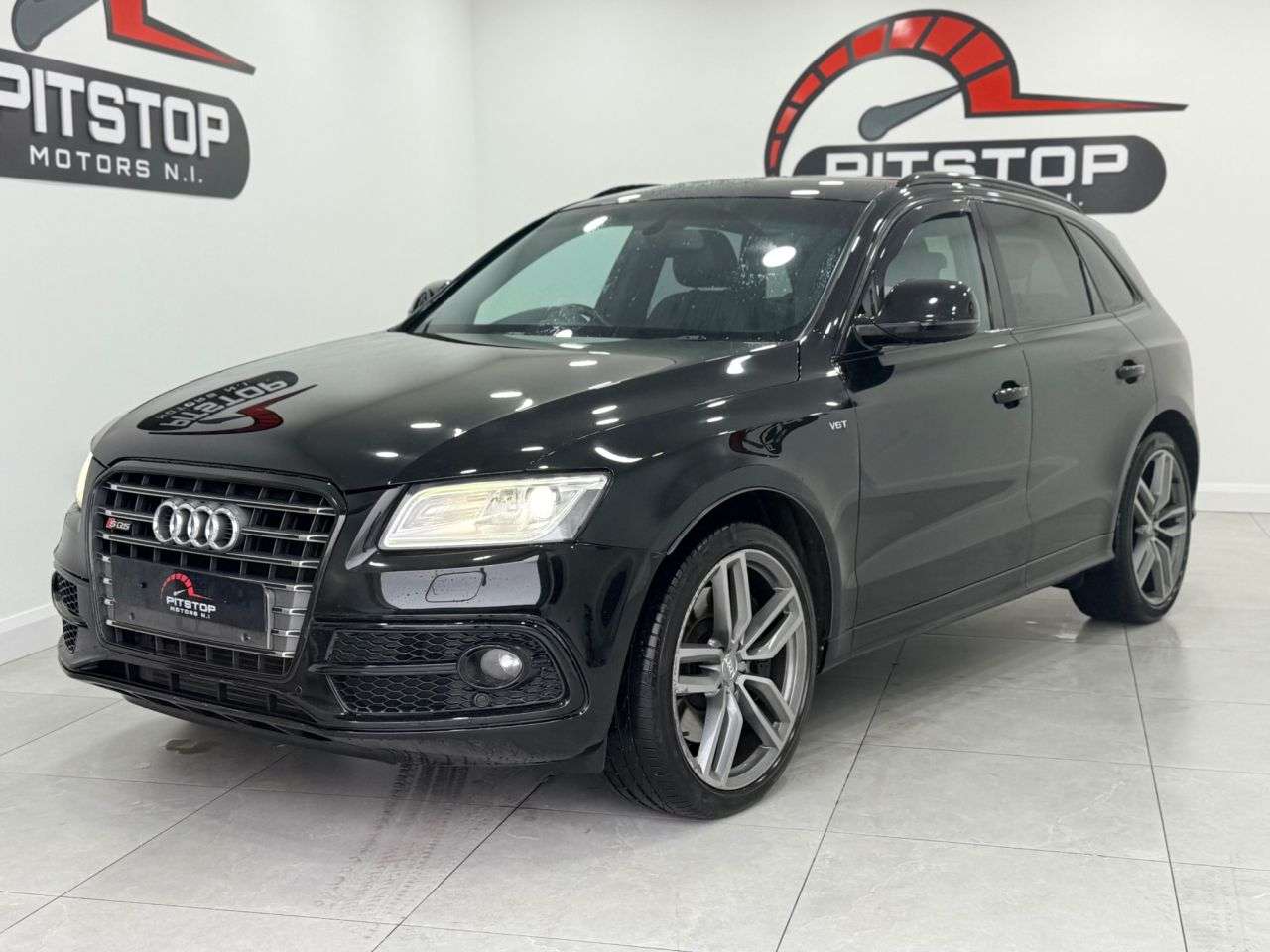 A 2015 AUDI SQ5 3.0 BiTDI V6 SUV 5dr Diesel Tiptronic quattro Euro 6 (s/s) (313 ps) A 2015 AUDI SQ5 3.0 BiTDI V6 SUV 5dr Diesel Tiptronic quattro Euro 6 (s/s) (313 ps)