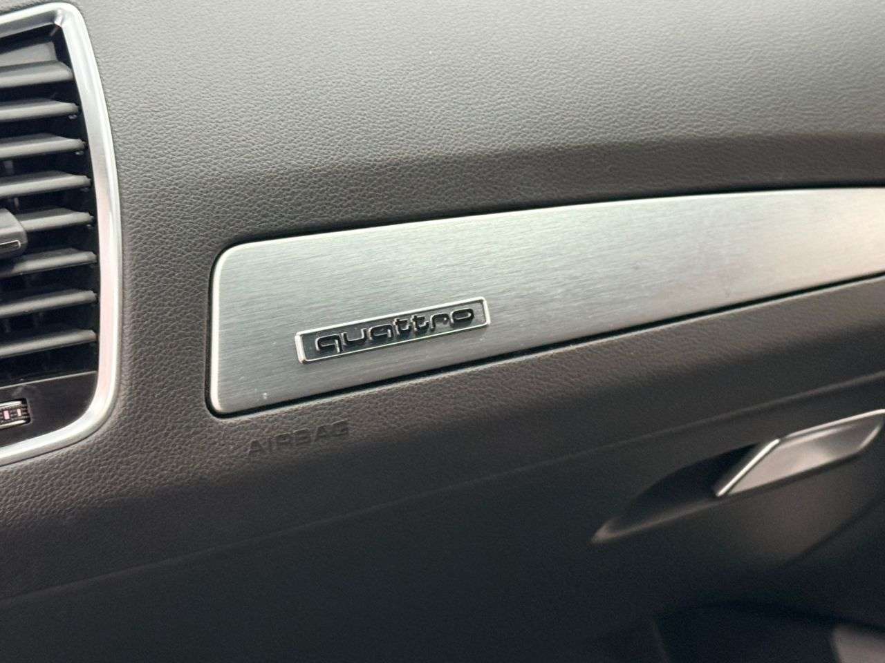 2015 AUDI SQ5 2015 AUDI SQ5