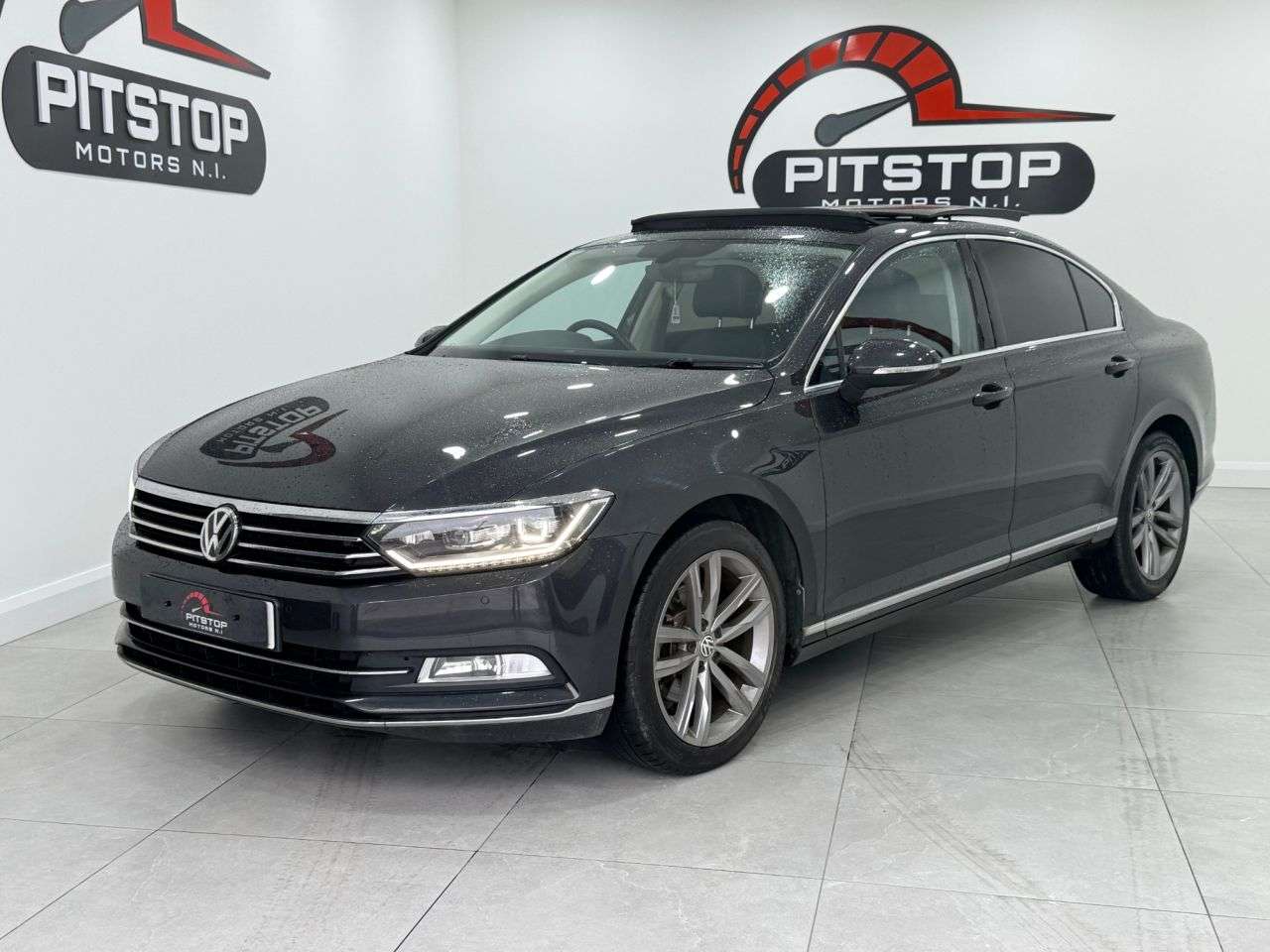 A 2019 VOLKSWAGEN PASSAT 2.0 TDI GT Saloon 4dr Diesel DSG Euro 6 (s/s) (190 ps) A 2019 VOLKSWAGEN PASSAT 2.0 TDI GT Saloon 4dr Diesel DSG Euro 6 (s/s) (190 ps)