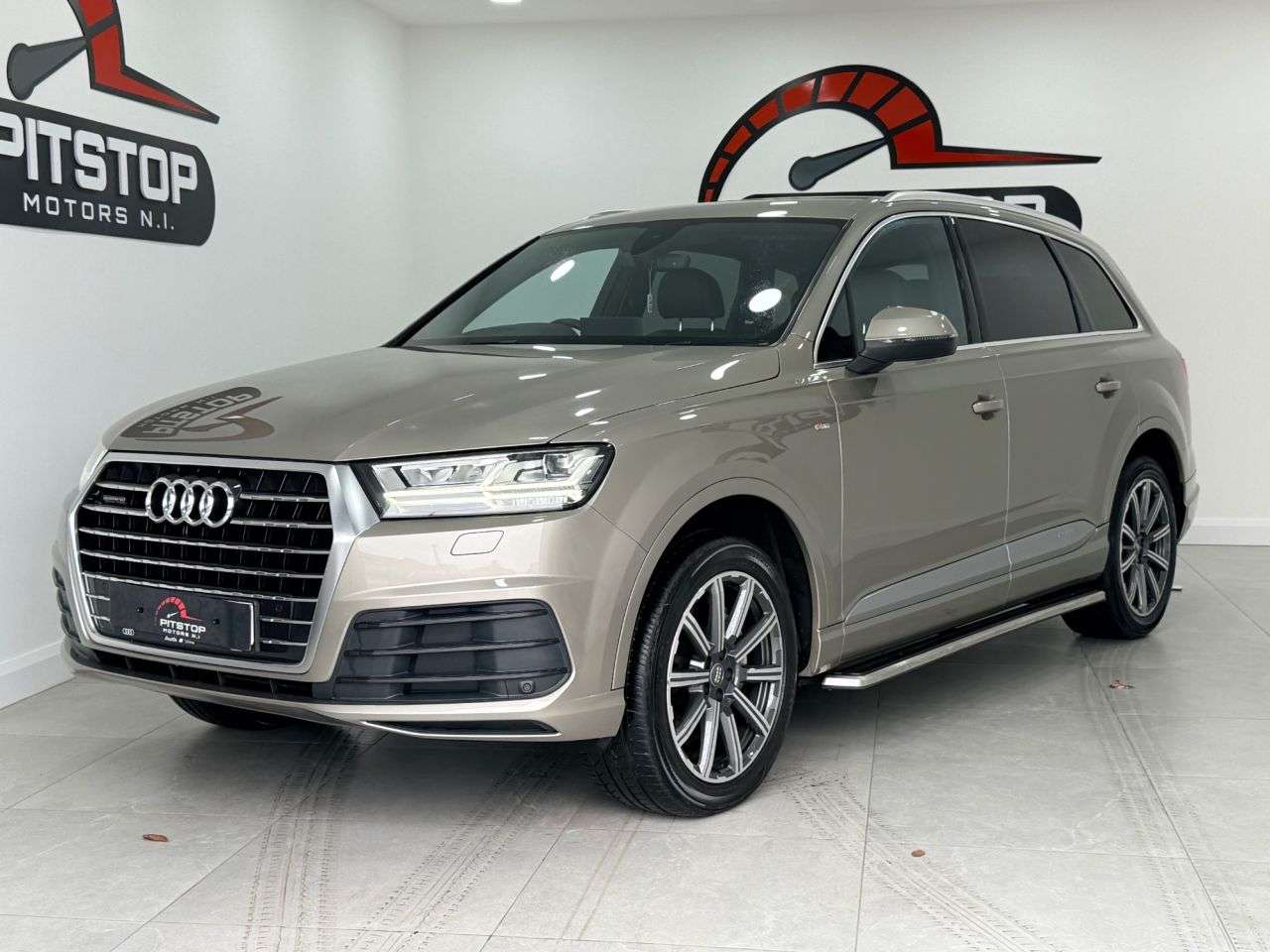 A 2016 AUDI Q7 3.0 TDI V6 S line SUV 5dr Diesel Tiptronic quattro Euro 6 (s/s) (272 ps) A 2016 AUDI Q7 3.0 TDI V6 S line SUV 5dr Diesel Tiptronic quattro Euro 6 (s/s) (272 ps)
