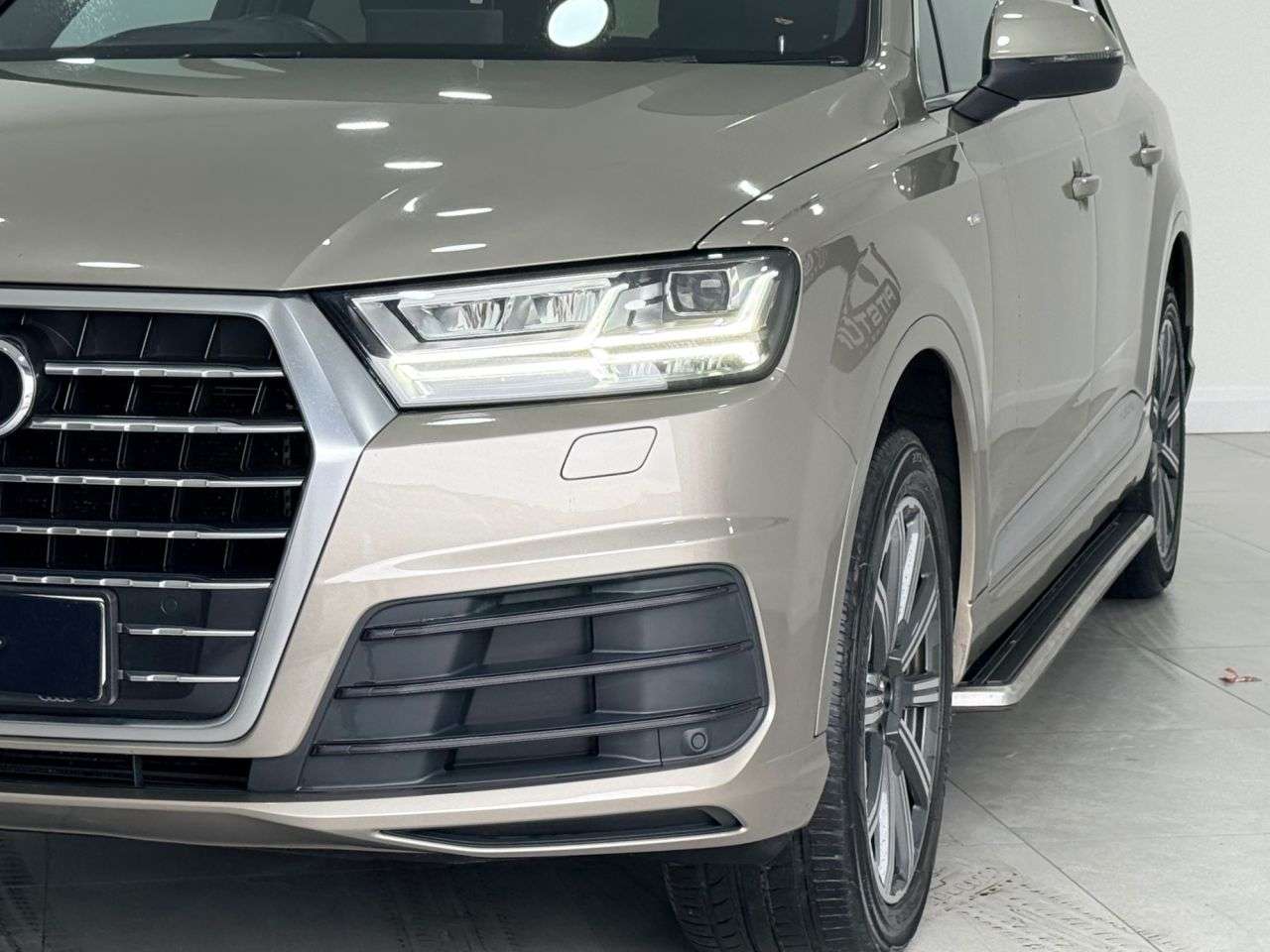 A 2016 AUDI Q7 3.0 TDI V6 S line SUV 5dr Diesel Tiptronic quattro Euro 6 (s/s) (272 ps) A 2016 AUDI Q7 3.0 TDI V6 S line SUV 5dr Diesel Tiptronic quattro Euro 6 (s/s) (272 ps)