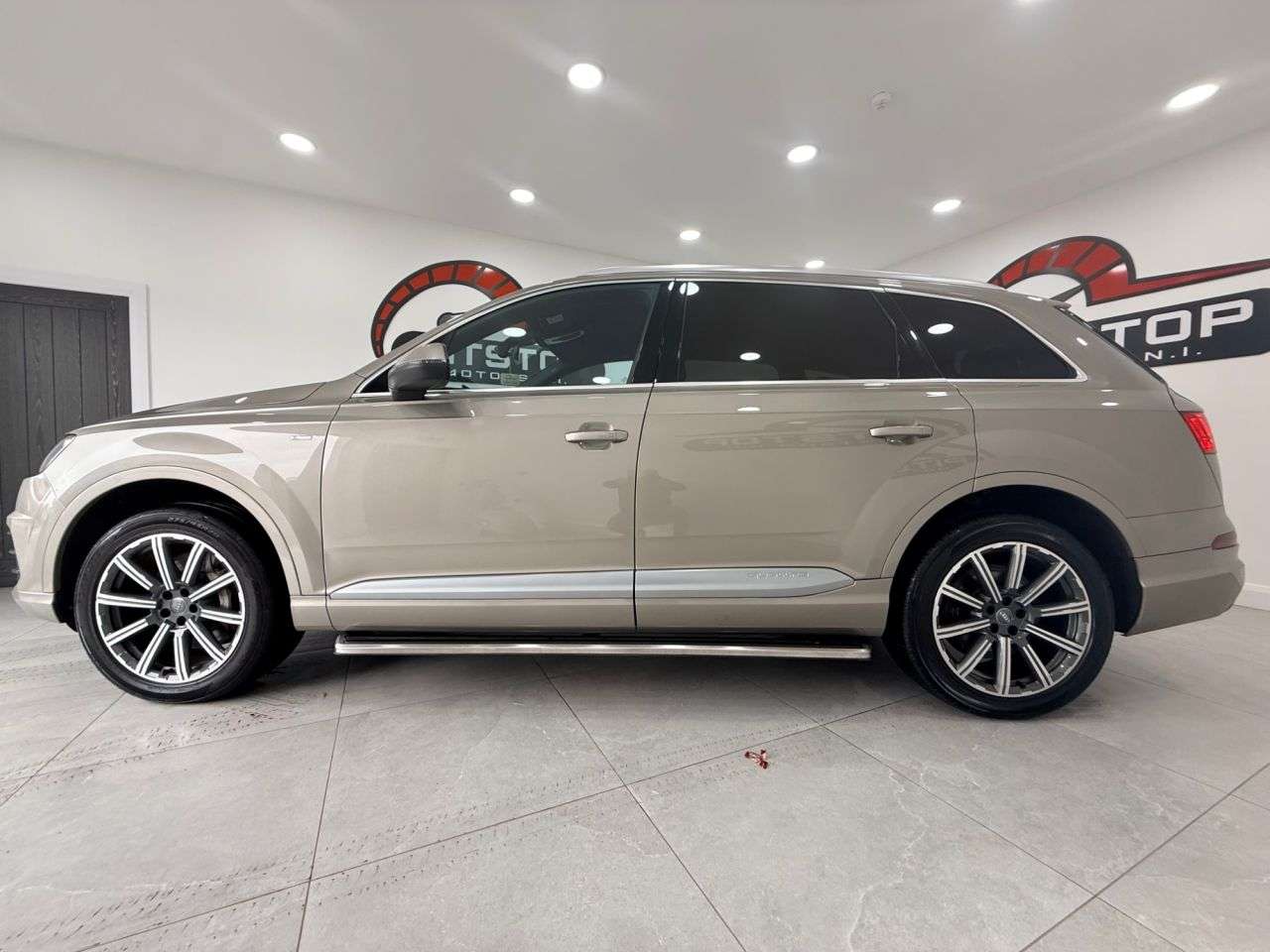 2016 AUDI Q7 2016 AUDI Q7