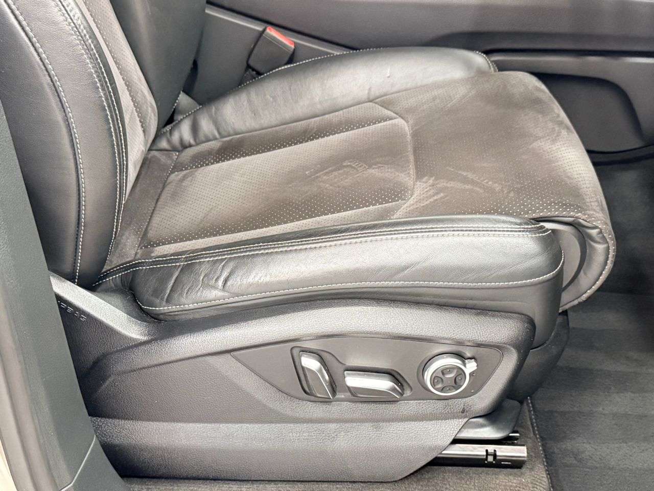 2016 AUDI Q7 2016 AUDI Q7