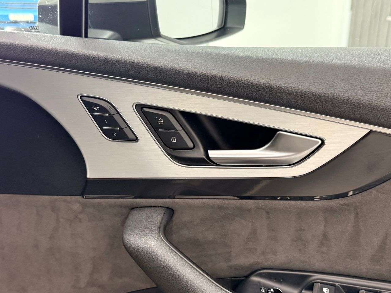 2016 AUDI Q7 2016 AUDI Q7