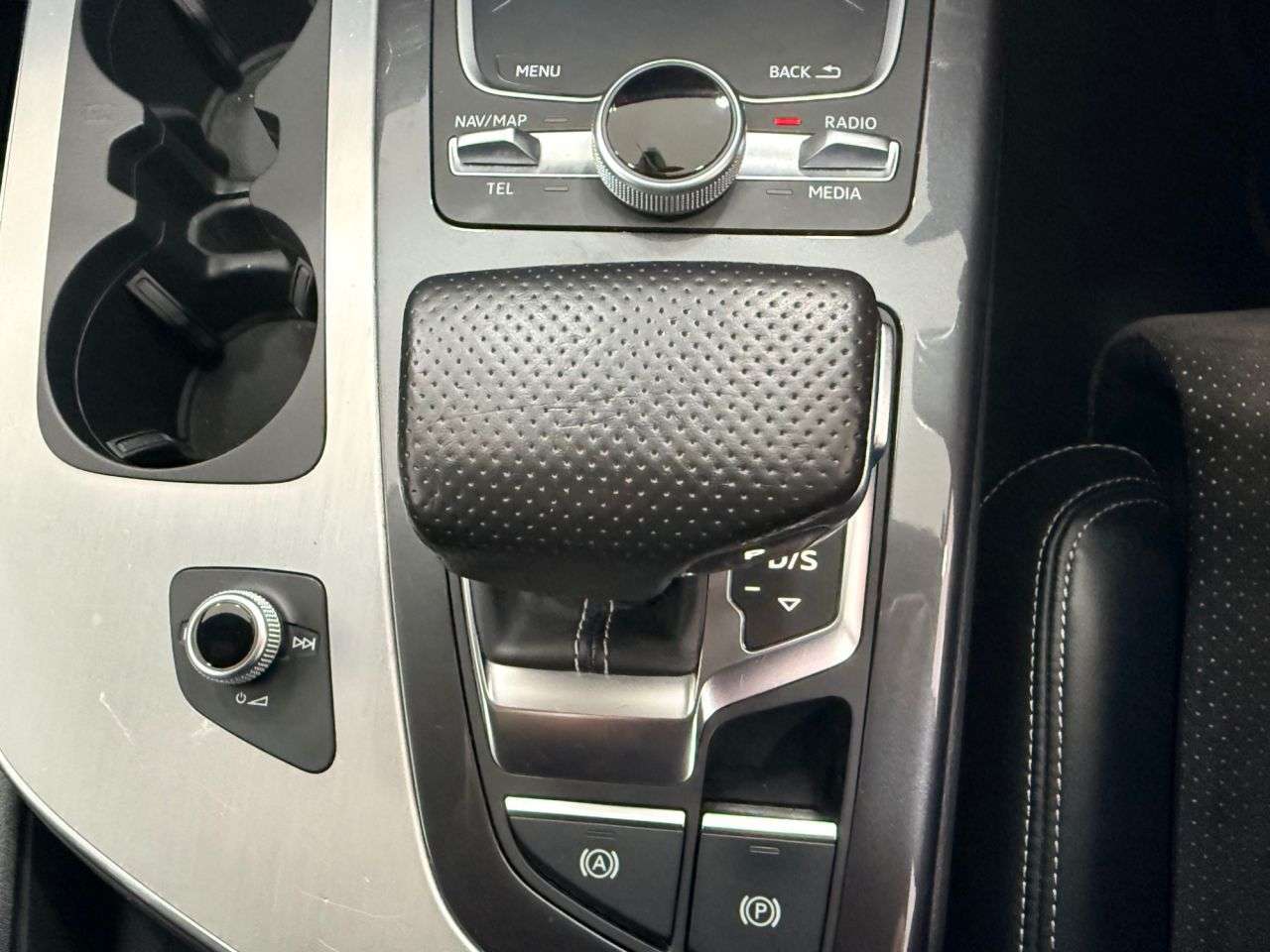 2016 AUDI Q7 2016 AUDI Q7