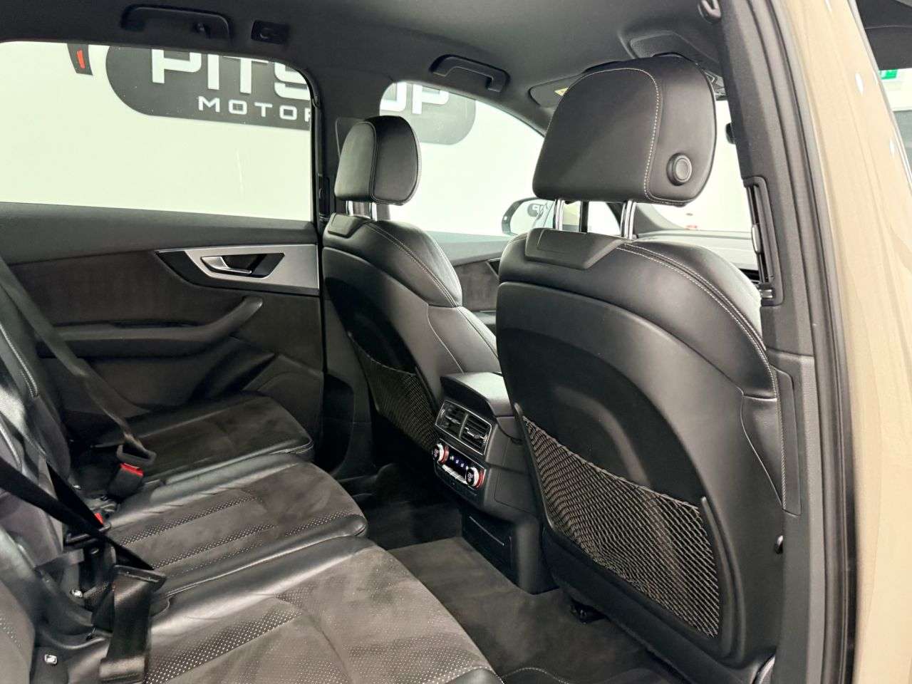 2016 AUDI Q7 2016 AUDI Q7