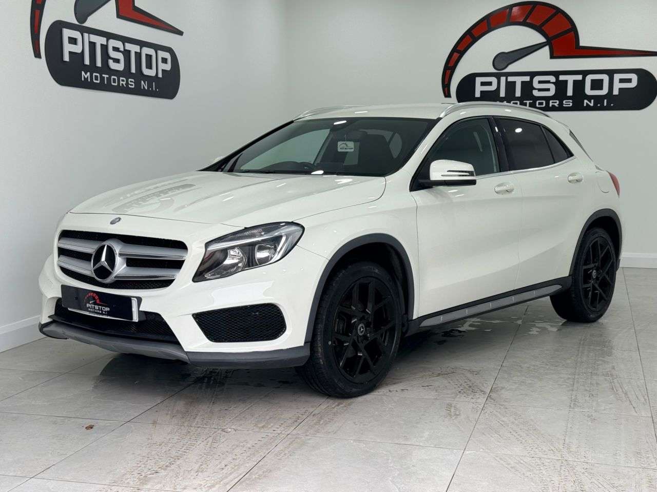 A 2016 MERCEDES-BENZ GLA 2.1 GLA200d AMG Line SUV 5dr Diesel 7G-DCT Euro 6 (s/s) (136 ps) A 2016 MERCEDES-BENZ GLA 2.1 GLA200d AMG Line SUV 5dr Diesel 7G-DCT Euro 6 (s/s) (136 ps)