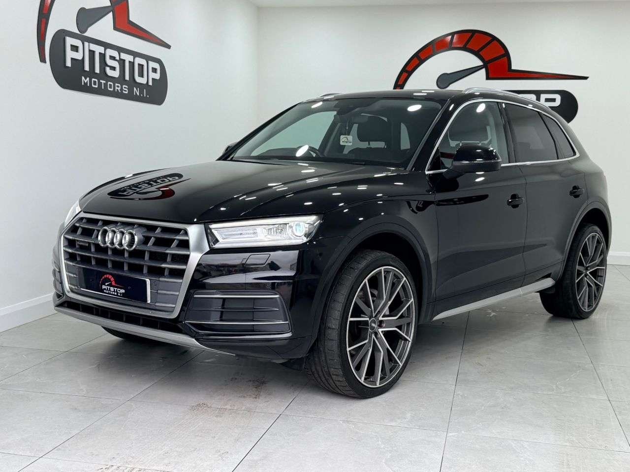 A 2018 AUDI Q5 2.0 TDI Sport SUV 5dr Diesel S Tronic quattro Euro 6 (s/s) (190 ps) A 2018 AUDI Q5 2.0 TDI Sport SUV 5dr Diesel S Tronic quattro Euro 6 (s/s) (190 ps)
