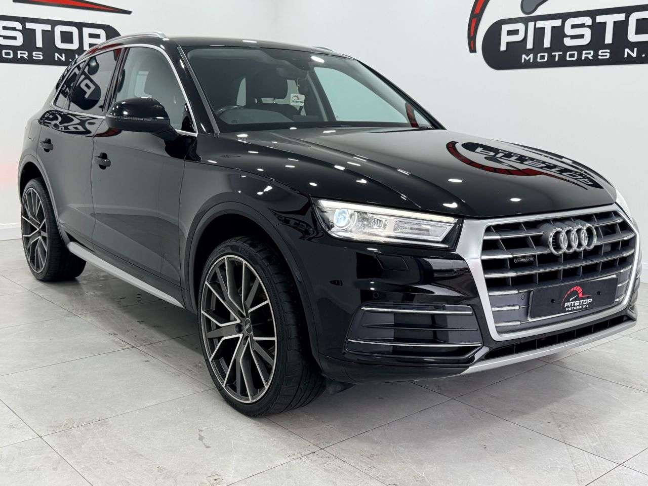 A 2018 AUDI Q5 2.0 TDI Sport SUV 5dr Diesel S Tronic quattro Euro 6 (s/s) (190 ps) A 2018 AUDI Q5 2.0 TDI Sport SUV 5dr Diesel S Tronic quattro Euro 6 (s/s) (190 ps)