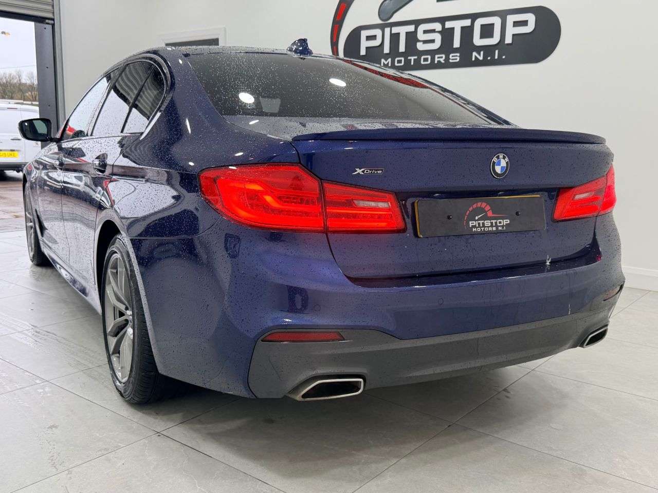 2018 BMW 5 SERIES 2018 BMW 5 SERIES
