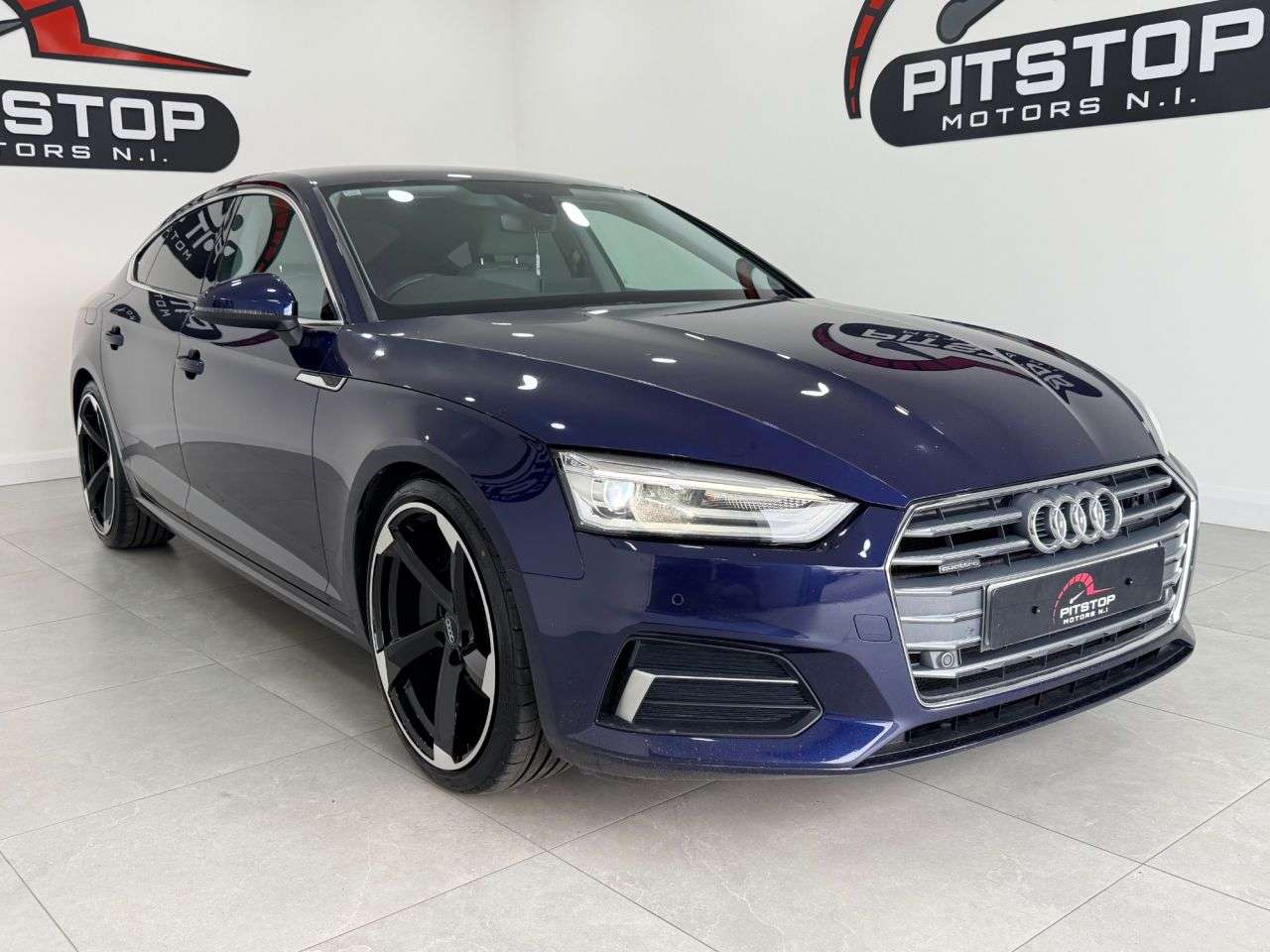 A 2019 AUDI A5 2.0 TDI 40 Sport Sportback 5dr Diesel S Tronic quattro Euro 6 (s/s) (190 ps A 2019 AUDI A5 2.0 TDI 40 Sport Sportback 5dr Diesel S Tronic quattro Euro 6 (s/s) (190 ps
