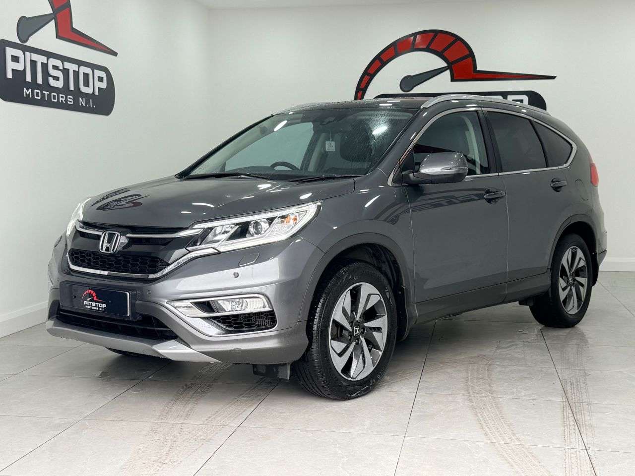 A 2017 HONDA CR-V 1.6 i-DTEC EX SUV 5dr Diesel Auto 4WD Euro 6 (160 ps) A 2017 HONDA CR-V 1.6 i-DTEC EX SUV 5dr Diesel Auto 4WD Euro 6 (160 ps)