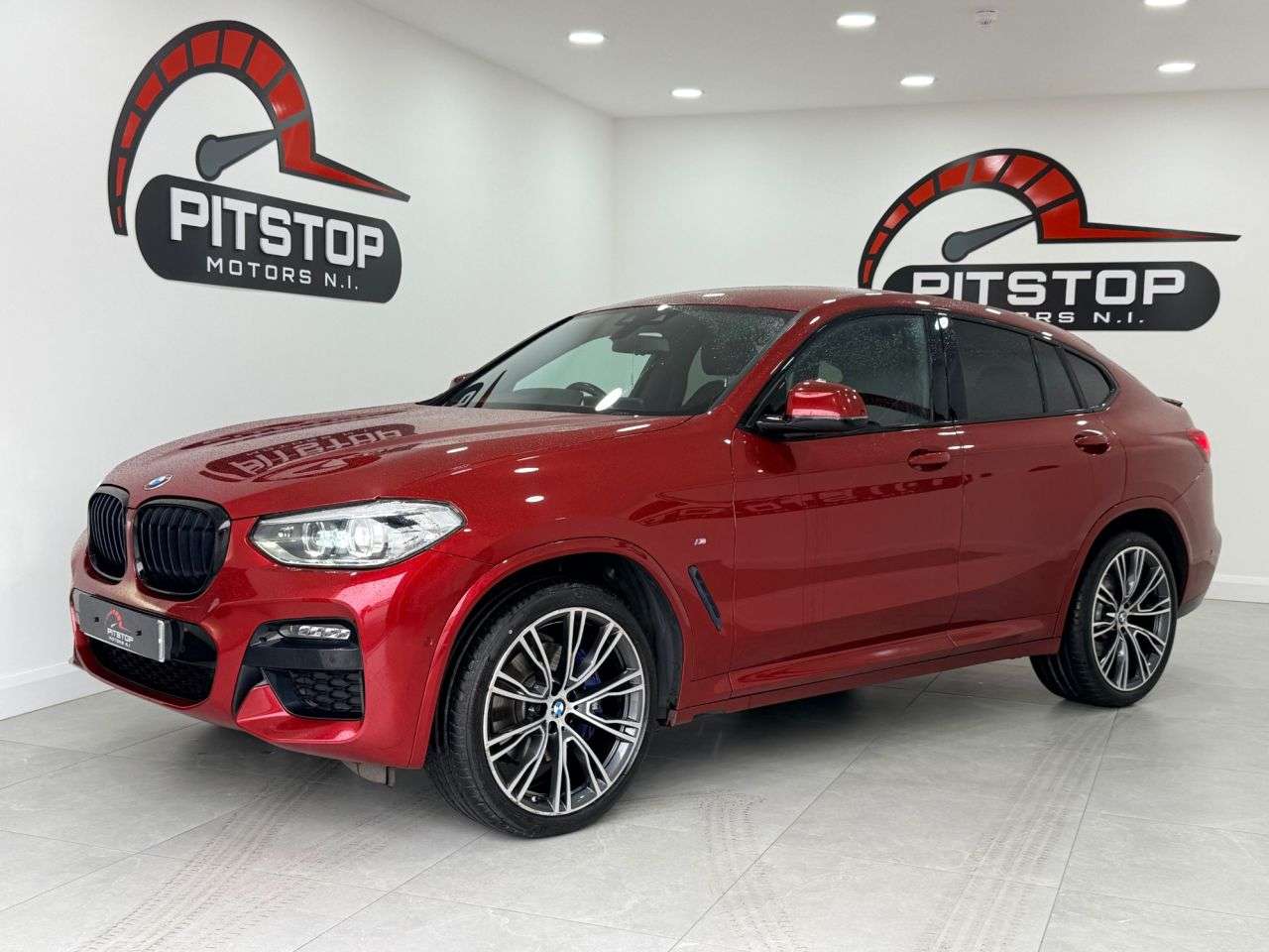 A 2020 BMW X4 3.0 30d M Sport SUV 5dr Diesel Auto xDrive Euro 6 (s/s) (265 ps) A 2020 BMW X4 3.0 30d M Sport SUV 5dr Diesel Auto xDrive Euro 6 (s/s) (265 ps)