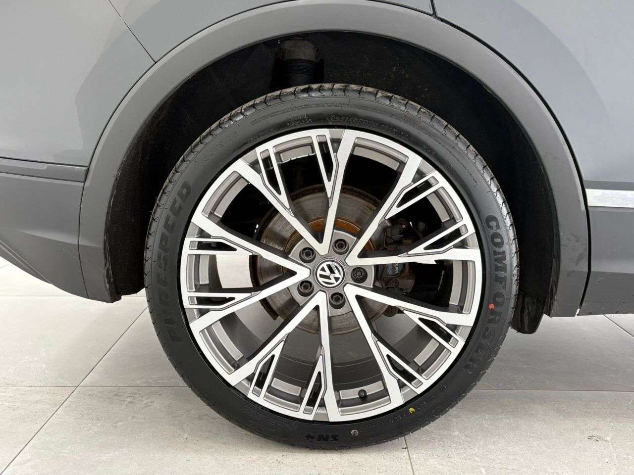 2018 VOLKSWAGEN TIGUAN 2018 VOLKSWAGEN TIGUAN