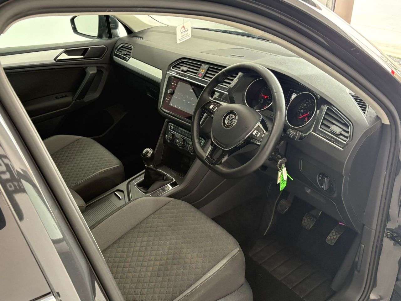 2018 VOLKSWAGEN TIGUAN 2018 VOLKSWAGEN TIGUAN