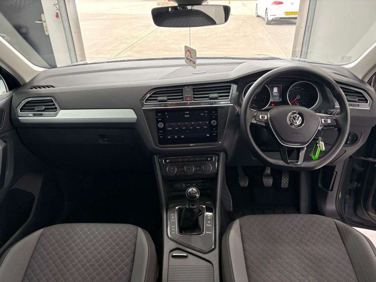 2018 VOLKSWAGEN TIGUAN 2018 VOLKSWAGEN TIGUAN