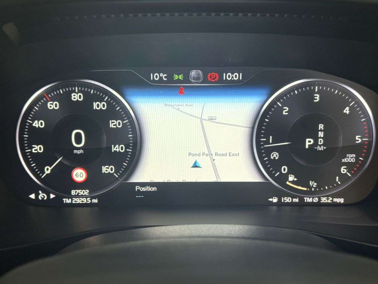 2019 VOLVO XC40 2019 VOLVO XC40