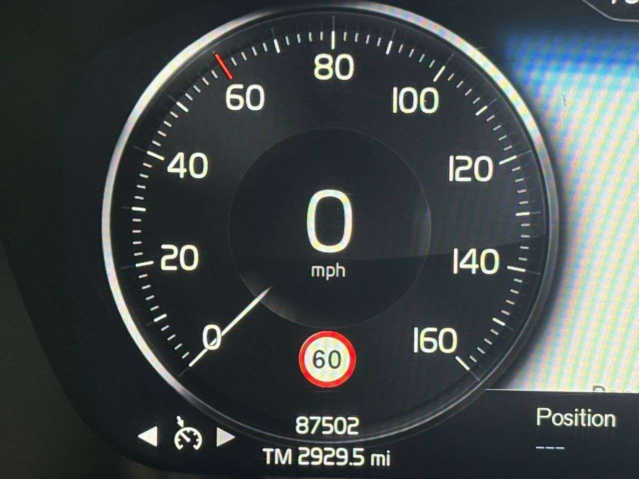 2019 VOLVO XC40 2019 VOLVO XC40