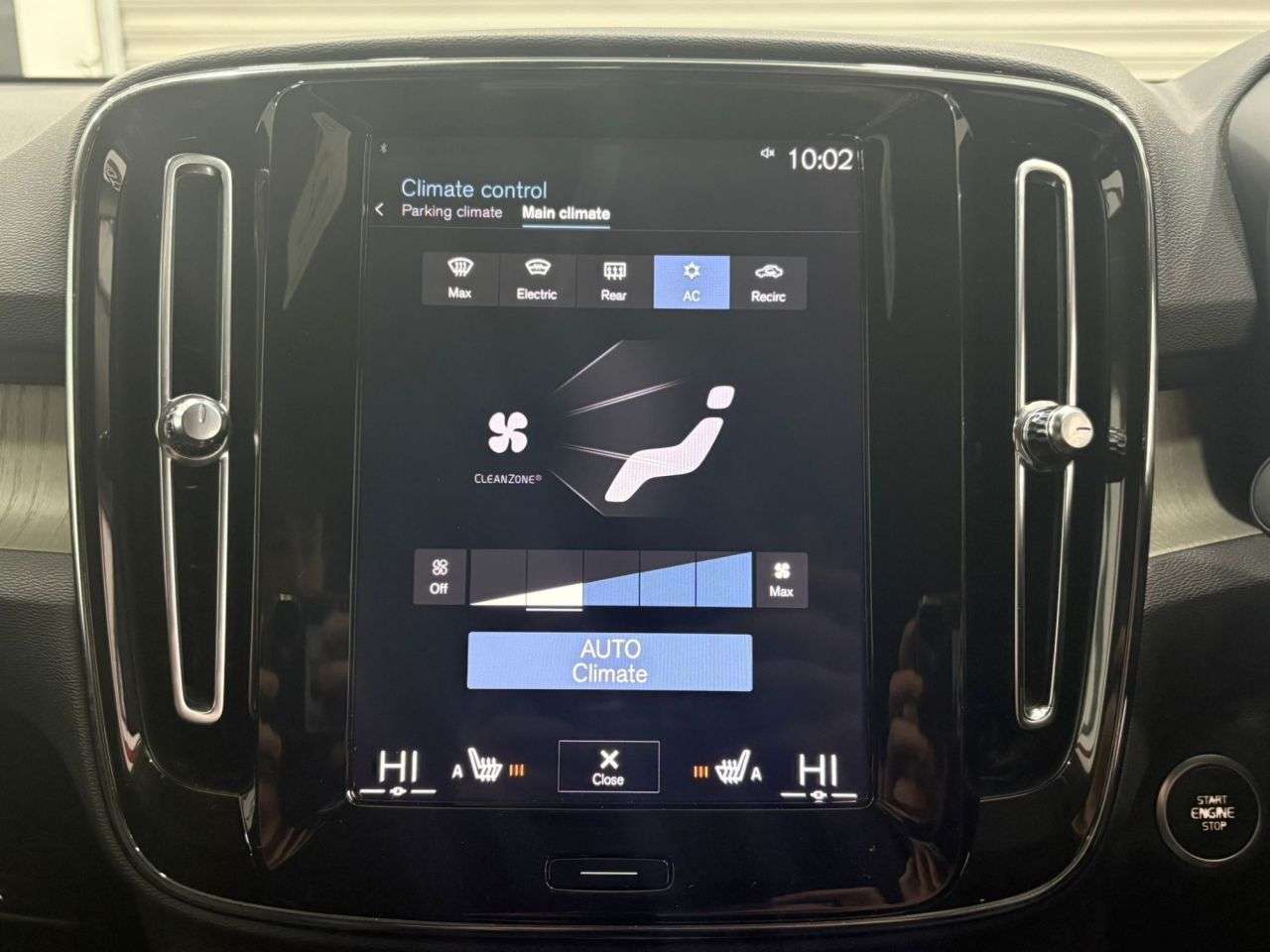 2019 VOLVO XC40 2019 VOLVO XC40