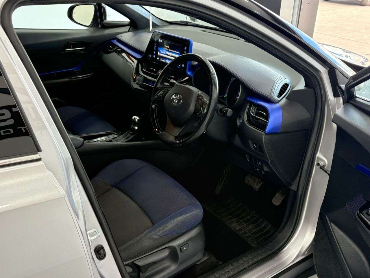 2018 TOYOTA C-HR 2018 TOYOTA C-HR