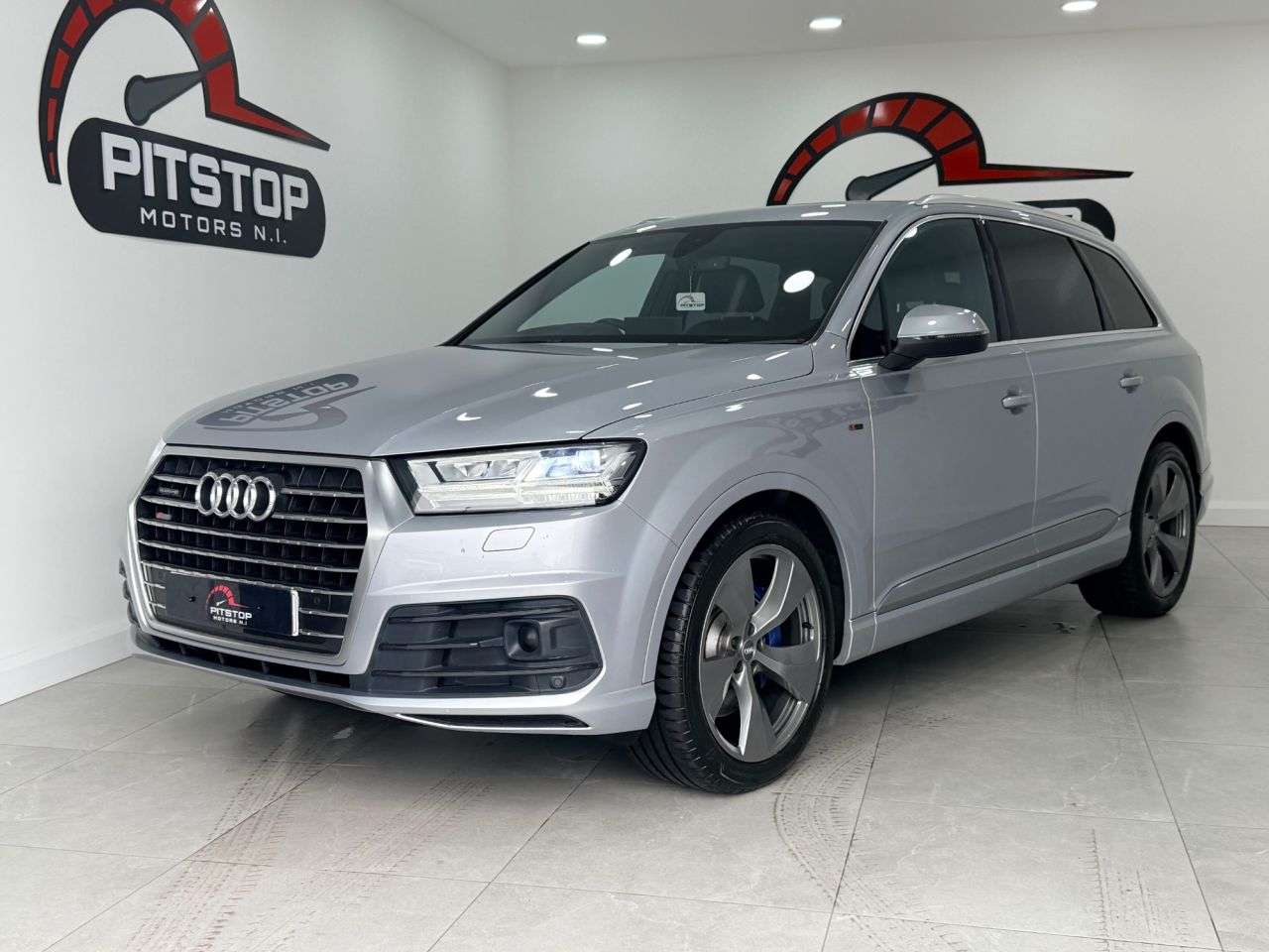 A 2015 AUDI Q7 3.0 TDI V6 S line SUV 5dr Diesel Tiptronic quattro Euro 6 (s/s) (272 ps) A 2015 AUDI Q7 3.0 TDI V6 S line SUV 5dr Diesel Tiptronic quattro Euro 6 (s/s) (272 ps)