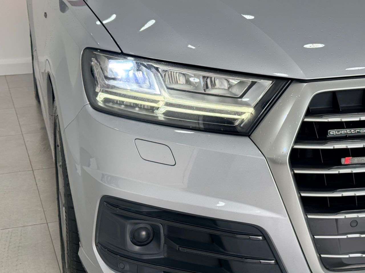 A 2015 AUDI Q7 3.0 TDI V6 S line SUV 5dr Diesel Tiptronic quattro Euro 6 (s/s) (272 ps) A 2015 AUDI Q7 3.0 TDI V6 S line SUV 5dr Diesel Tiptronic quattro Euro 6 (s/s) (272 ps)