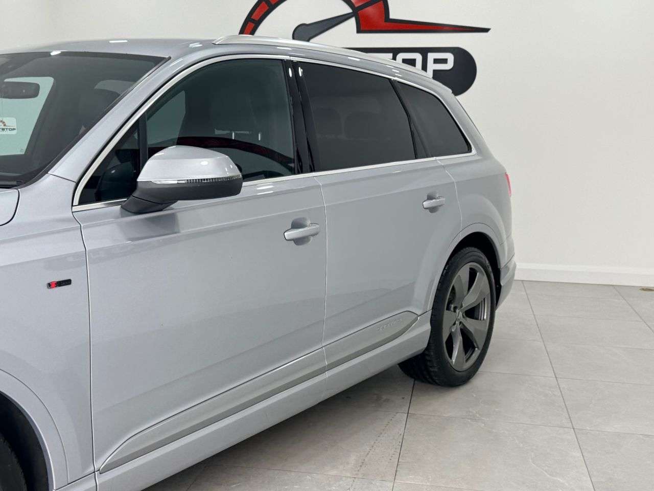 2015 AUDI Q7 2015 AUDI Q7