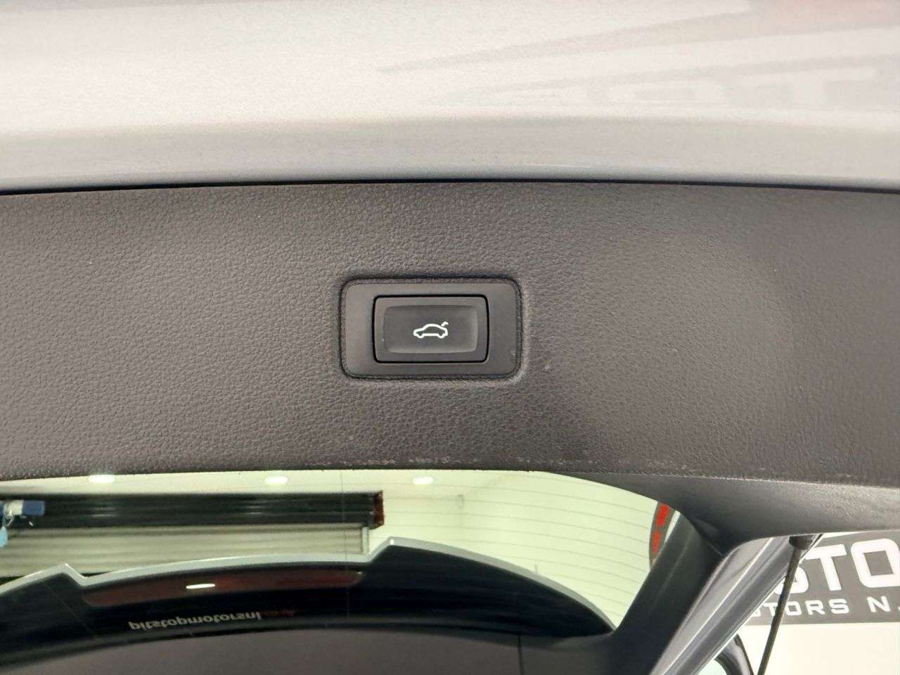 2015 AUDI Q7 2015 AUDI Q7