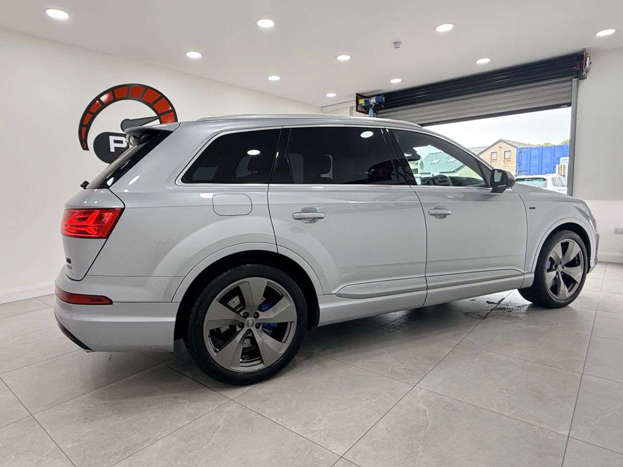 2015 AUDI Q7 2015 AUDI Q7