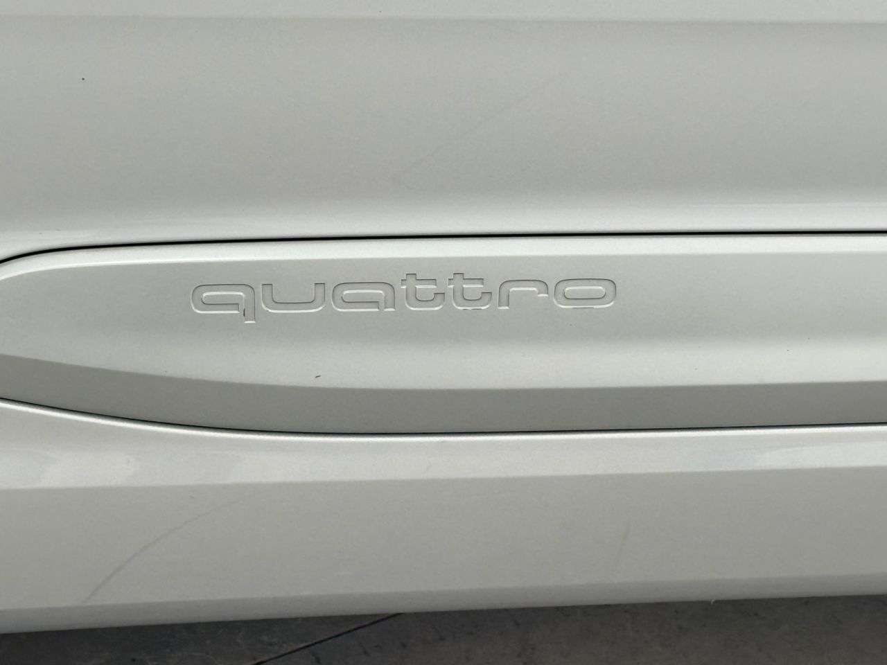 2015 AUDI Q7 2015 AUDI Q7